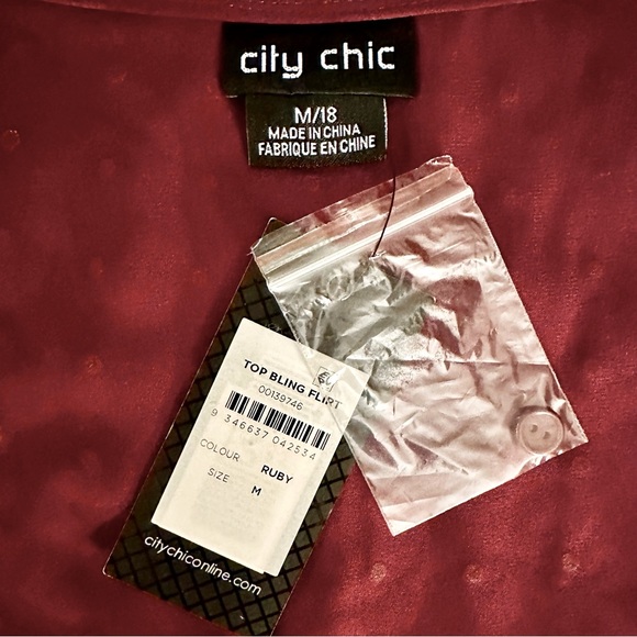 ✨Bling and Sparkle City Chic Ruby Blouse - Picture 9 of 15